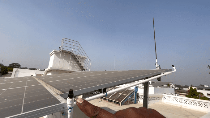 How To Clean Solar Panels On Roof Automatically  