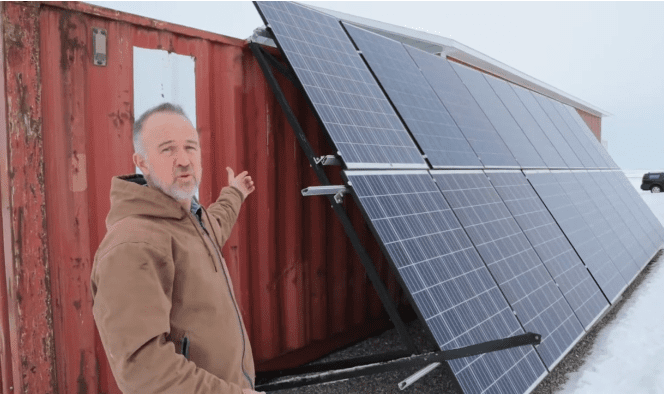 How Many Solar Panels in a 40Ft Container 
